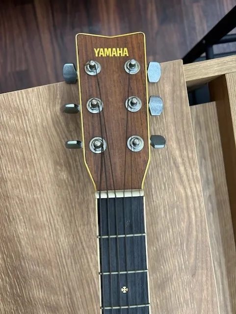 アコースティックギター-01