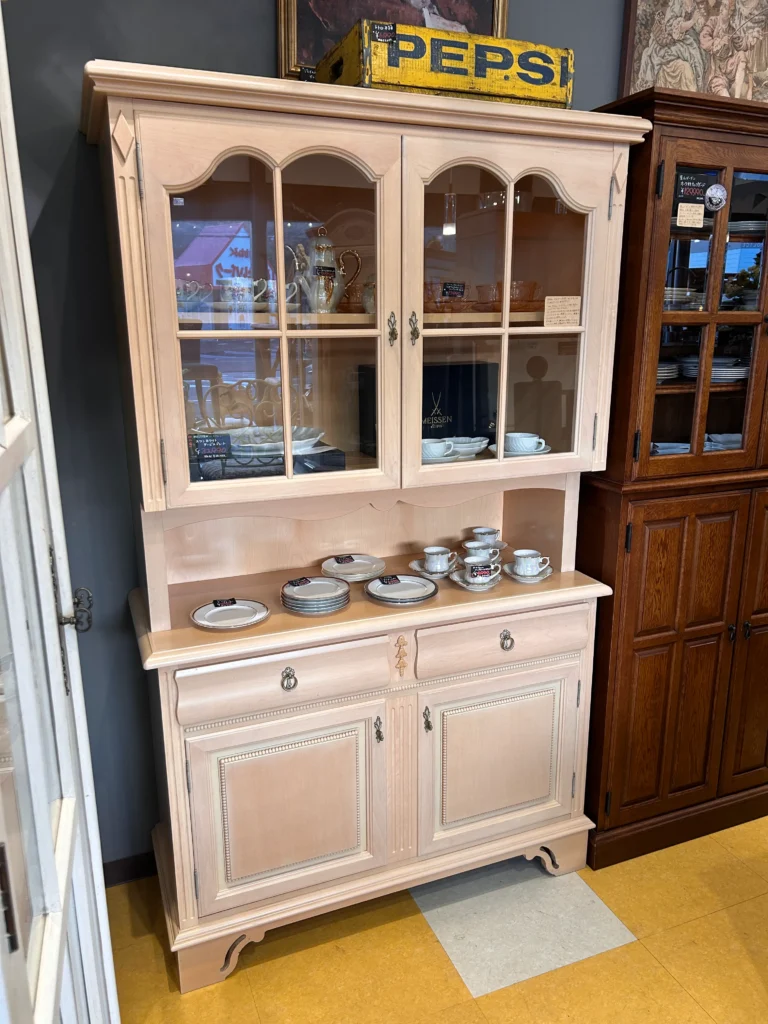 リンホーリンカップボード