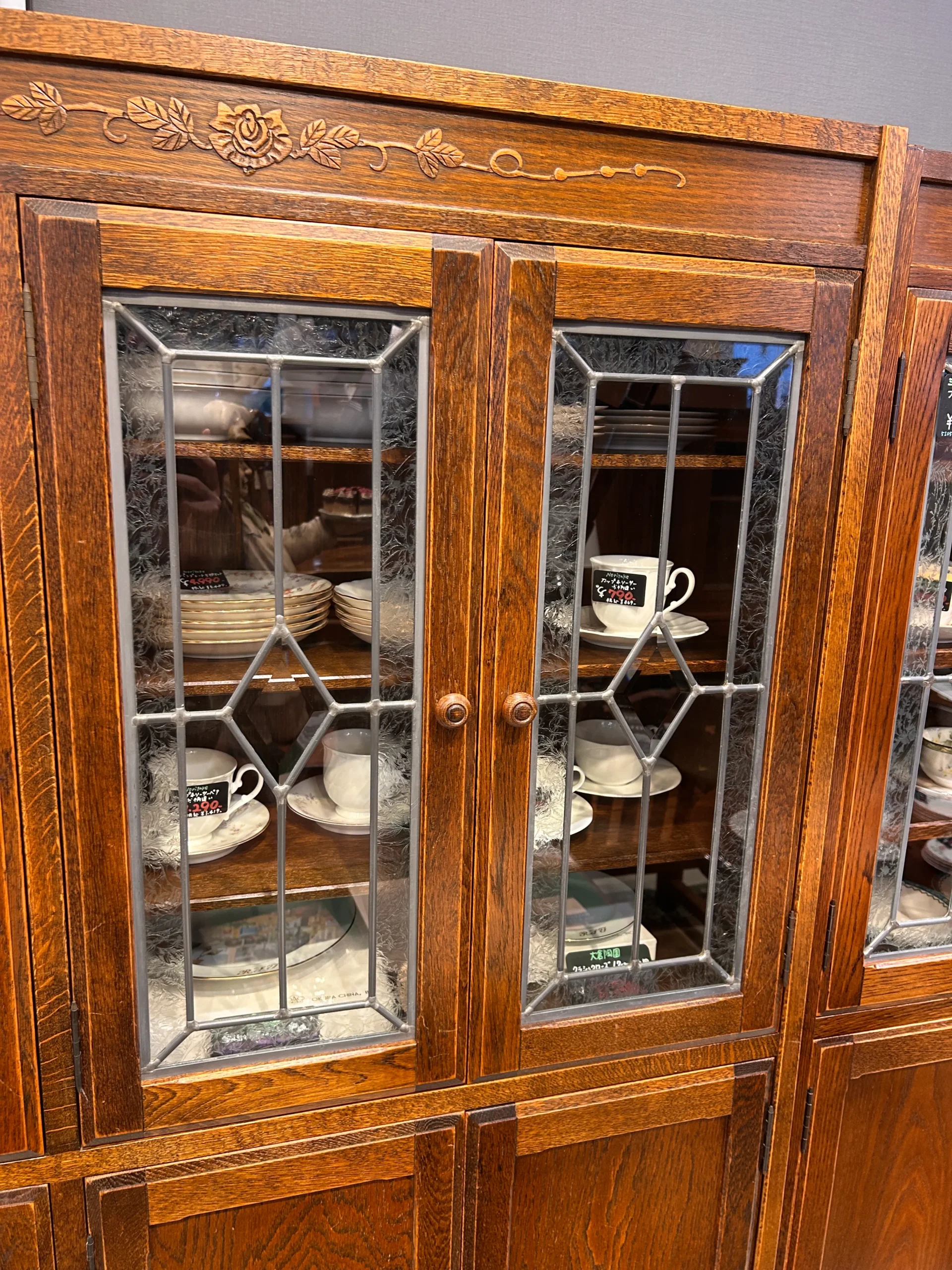 三越ブルージュカップボード-02