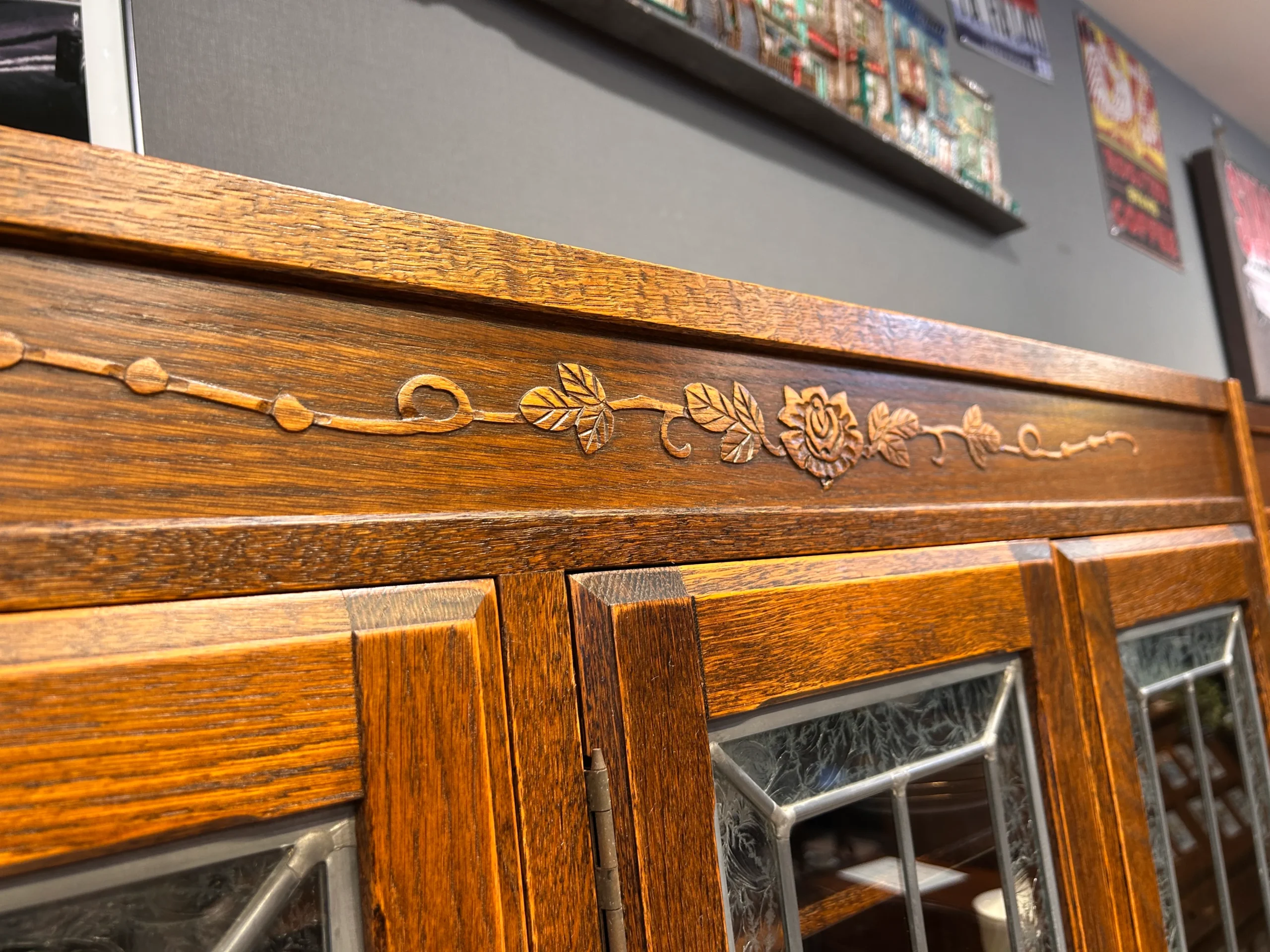 三越ブルージュカップボード-04