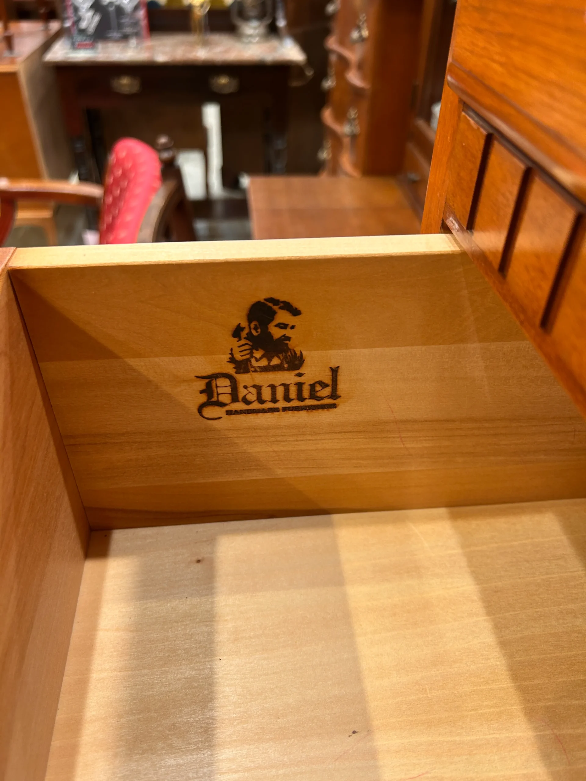 横浜ダニエルチェスト-04