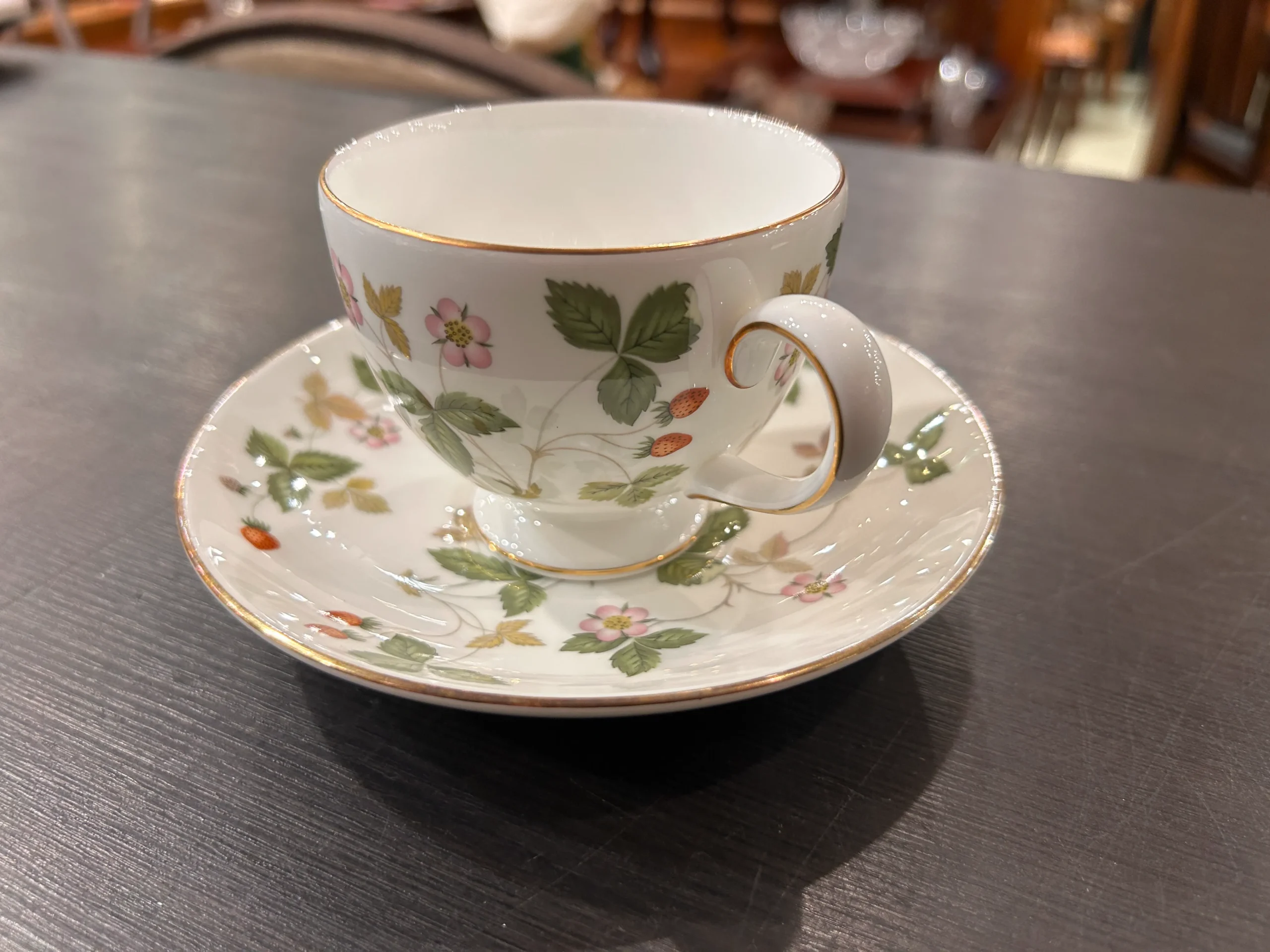 ウェッジウッドカップソーサー-01