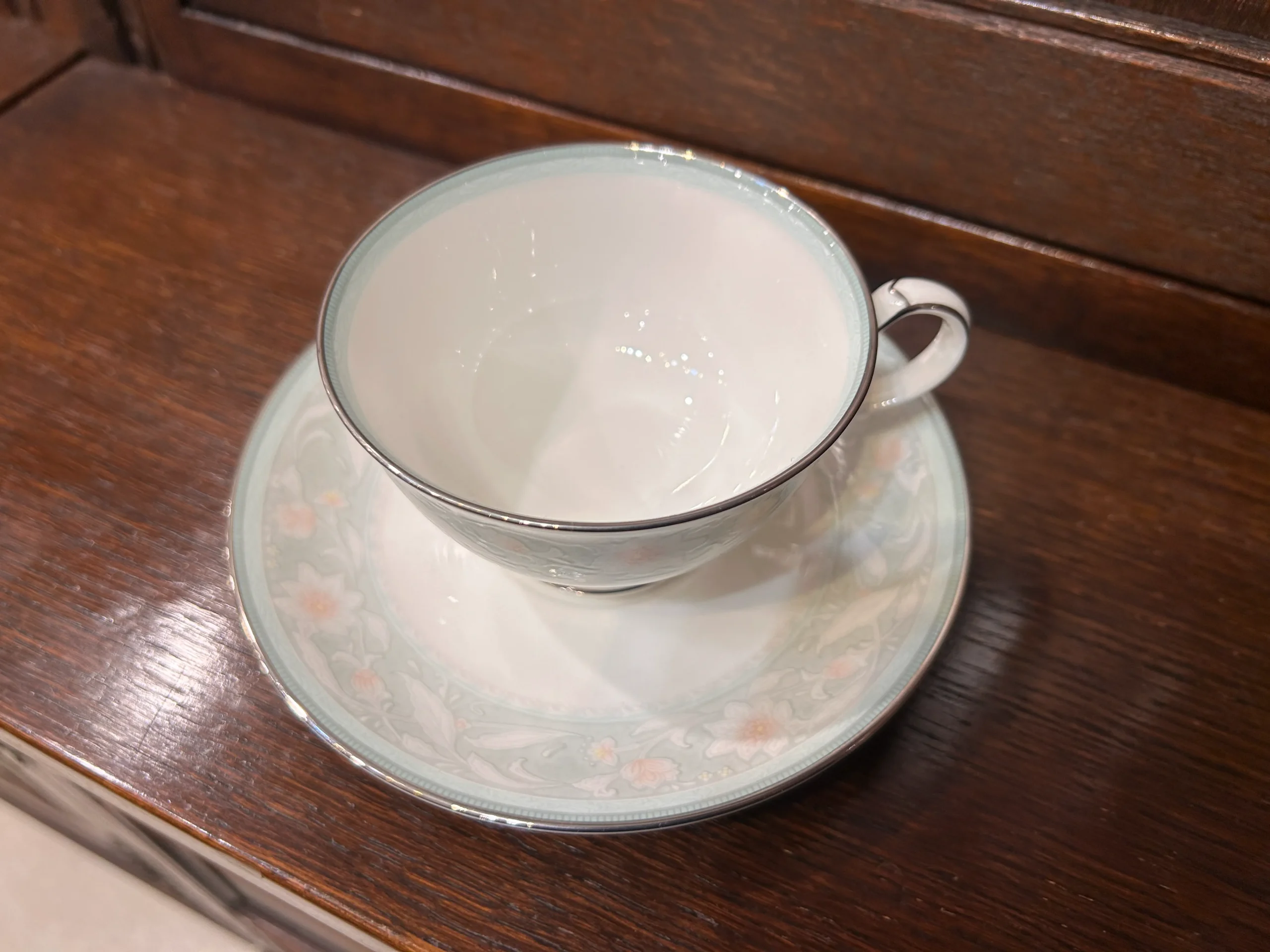 ノリタケカップソーサー-01