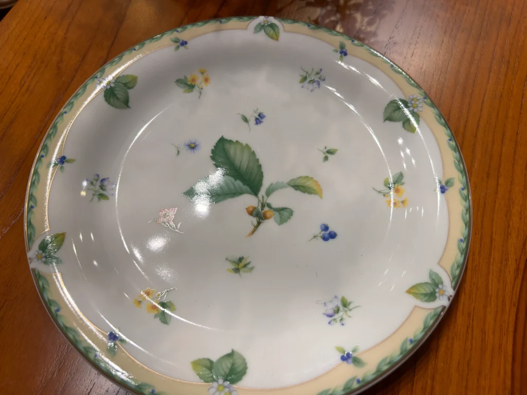 ナルミプレート