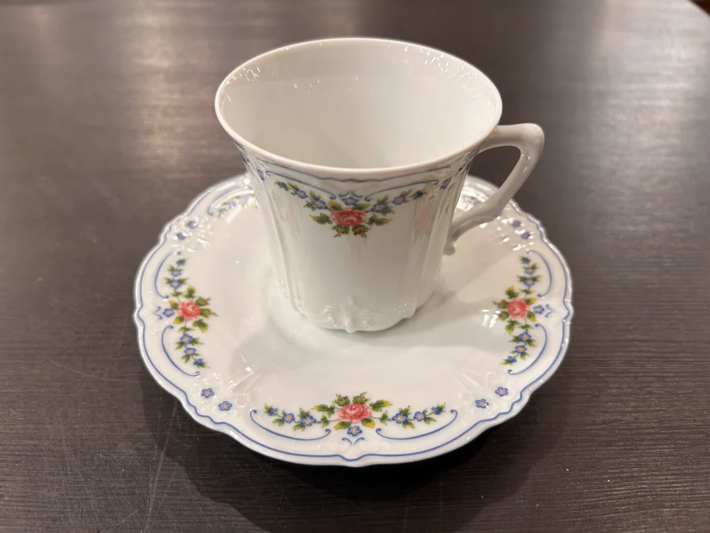 フッチェンロイターカップソーサー