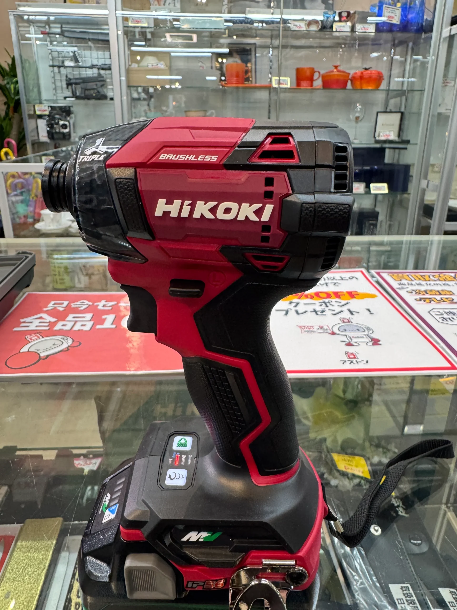 HiKOKIインパクトドライバ-01