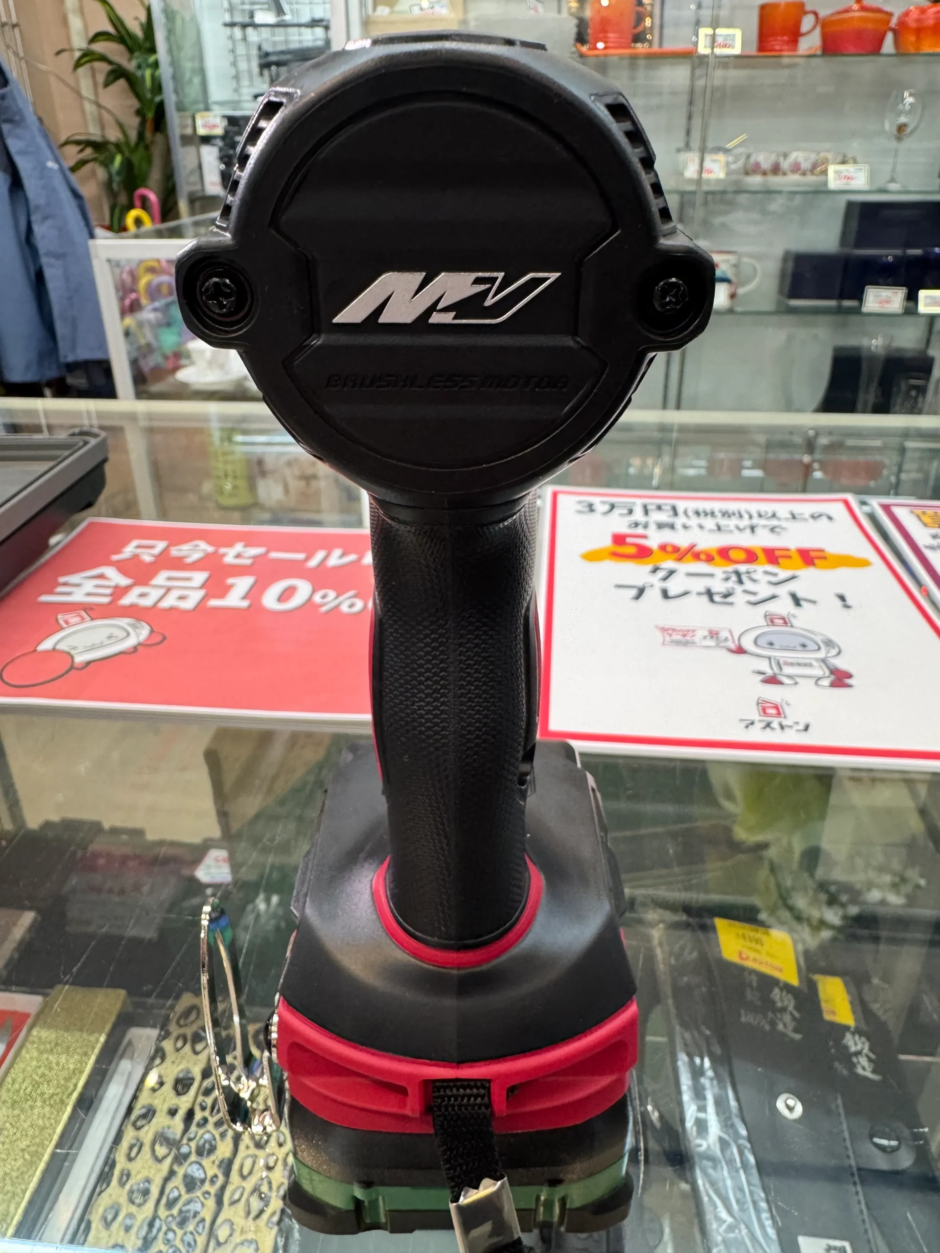 HiKOKIインパクトドライバ-02