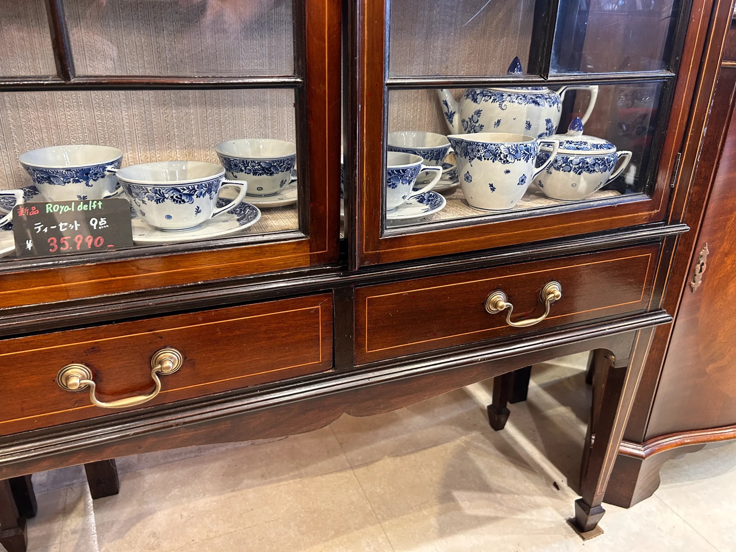 イギリスアンティークコレクションケース-01