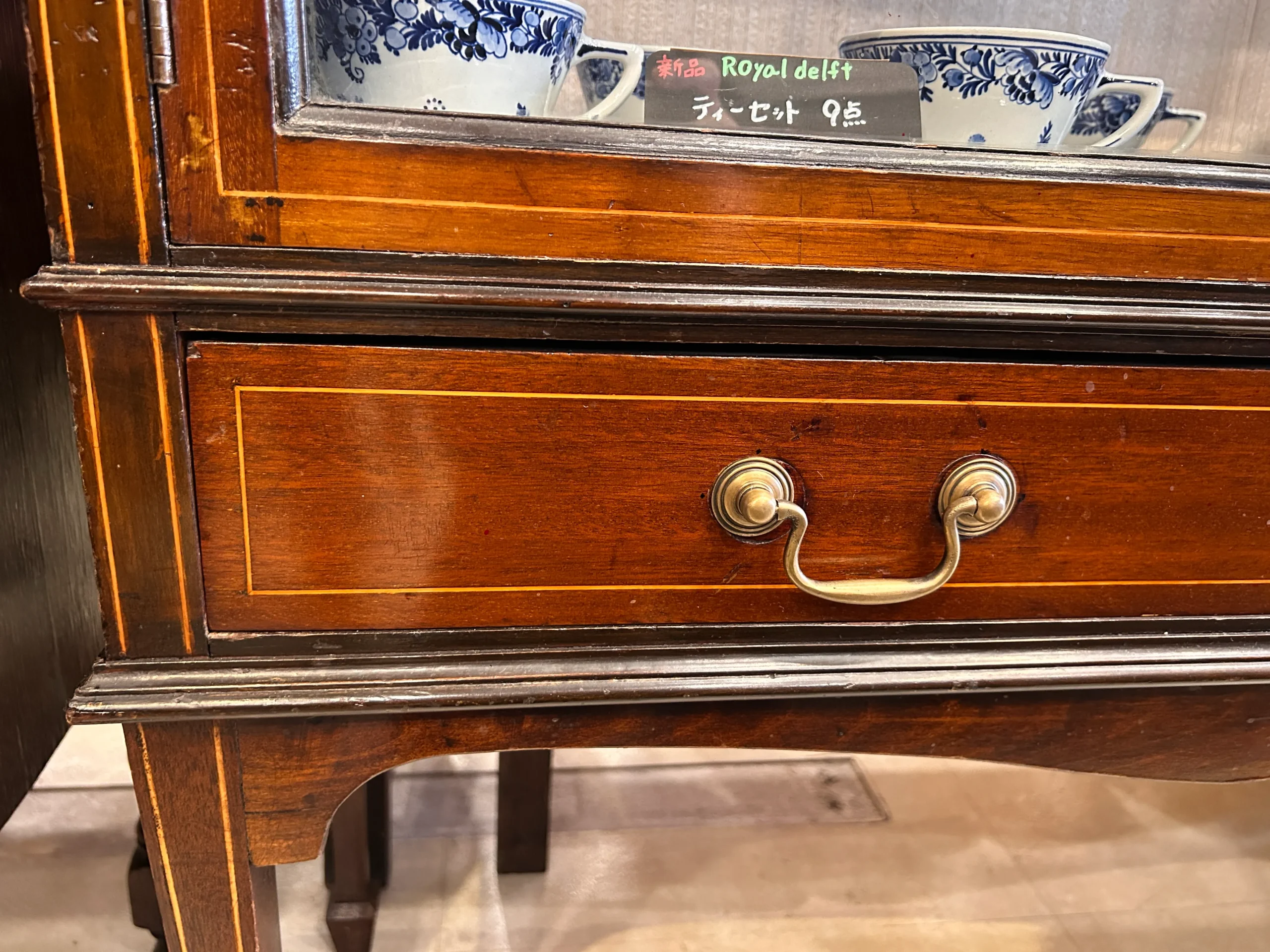 イギリスアンティークコレクションケース-03