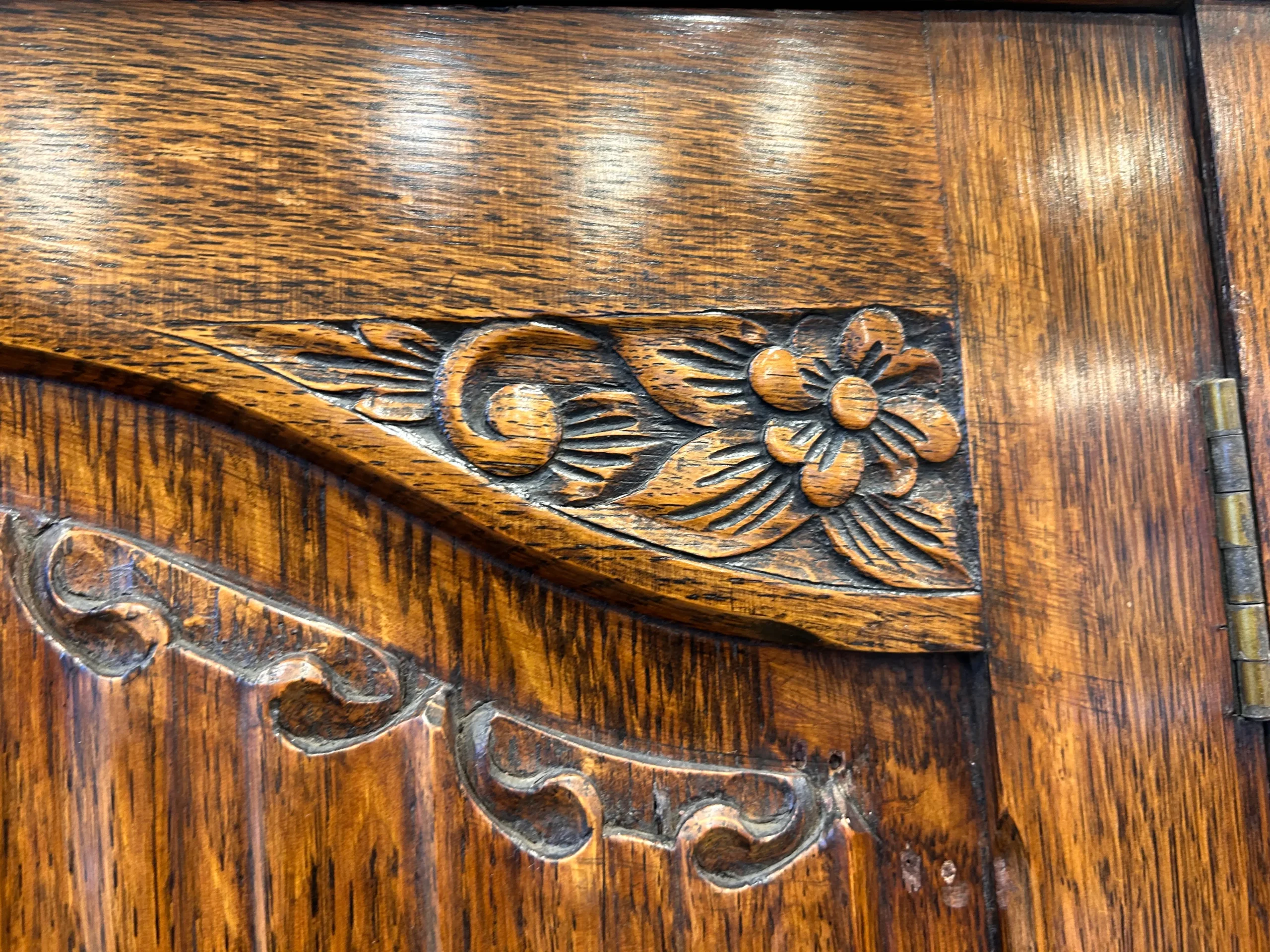 イギリスアンティークワードローブ-04