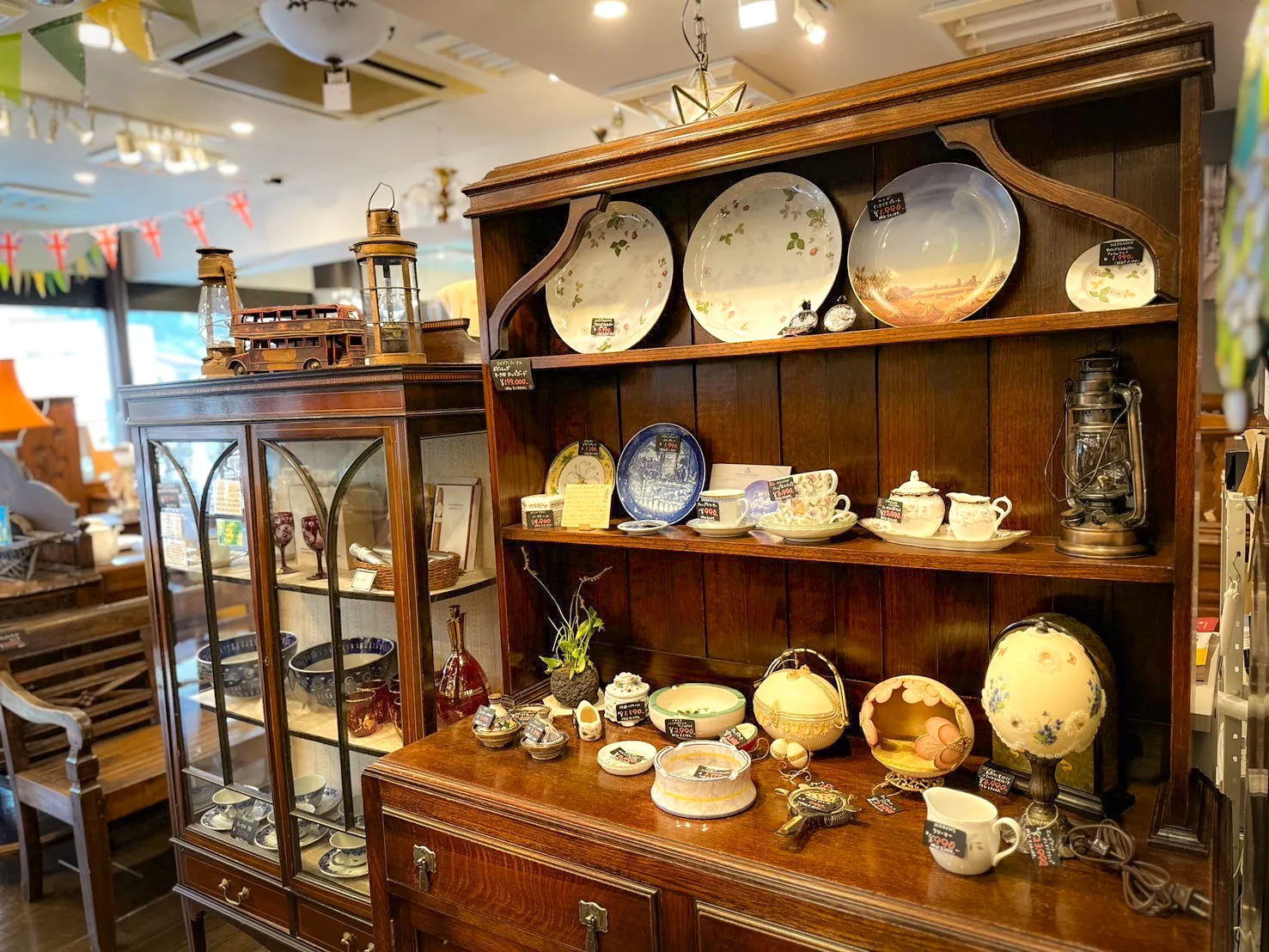 アストンアンティークス 05