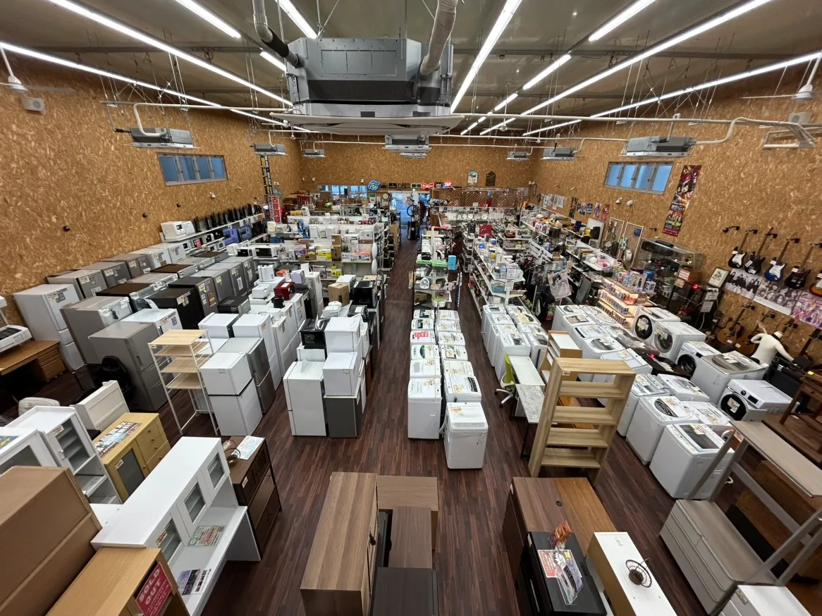 Aston 伊東本店 02