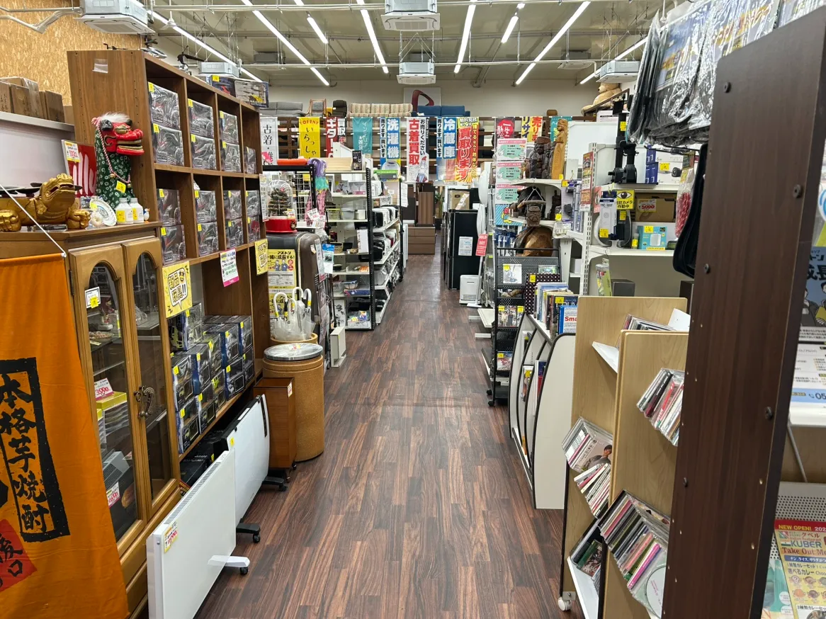 Aston 伊東本店 03