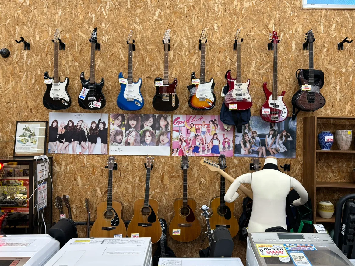 Aston 伊東本店 06