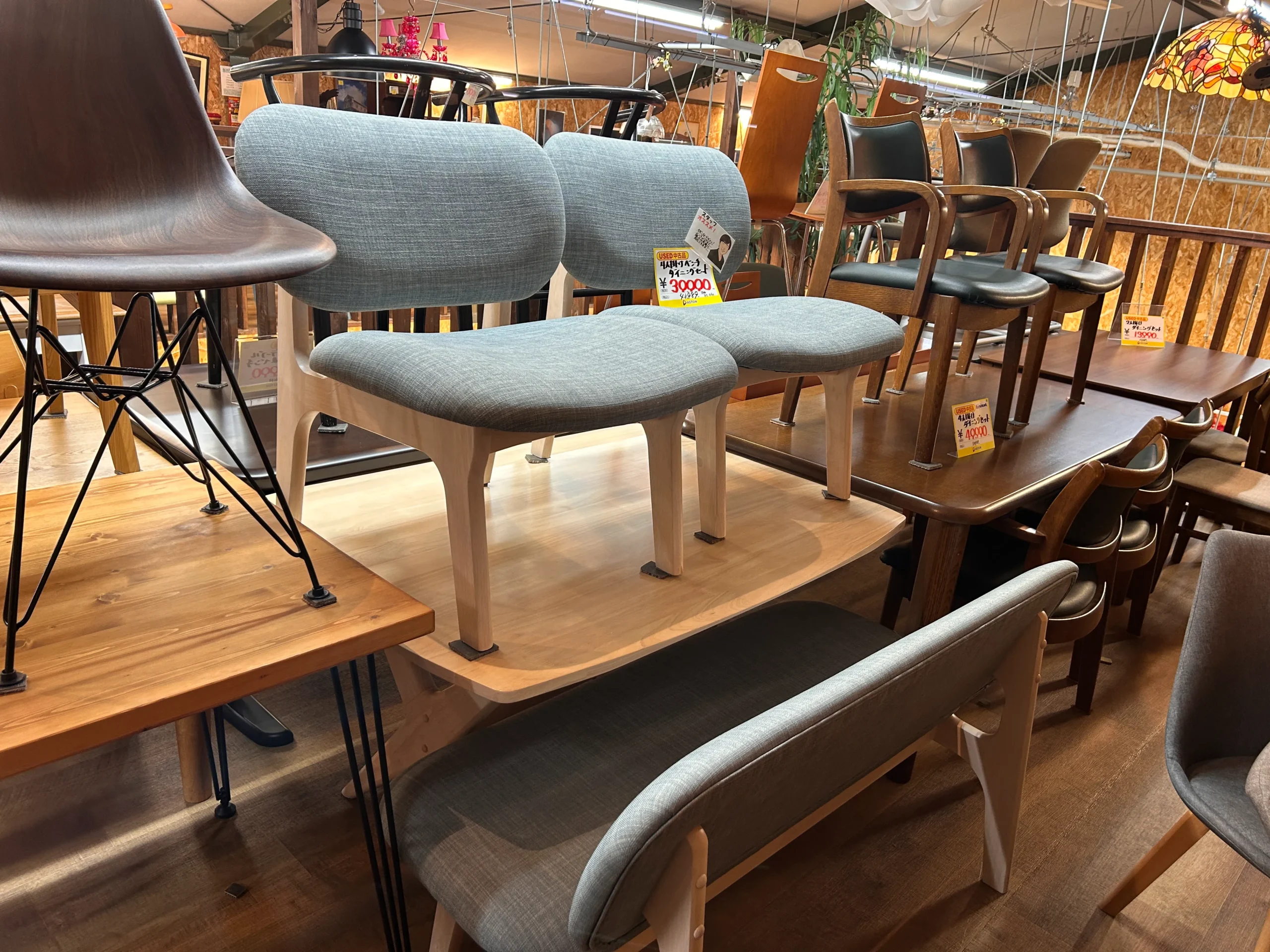 中古のダイニングチェア